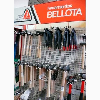 Maquinaria Agrícola Sial S.A. herramientas agrícolas de la marca Bellota